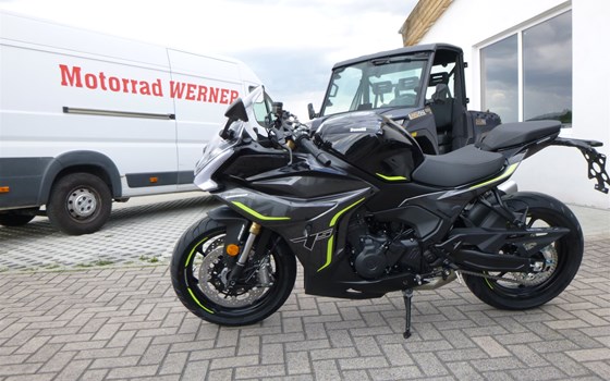 Gebrauchtmotorrad Benelli Tornado Naked Twin 500 - Bild 2