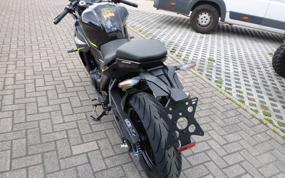 Gebrauchtmotorrad Benelli Tornado Naked Twin 500 - Bild 7