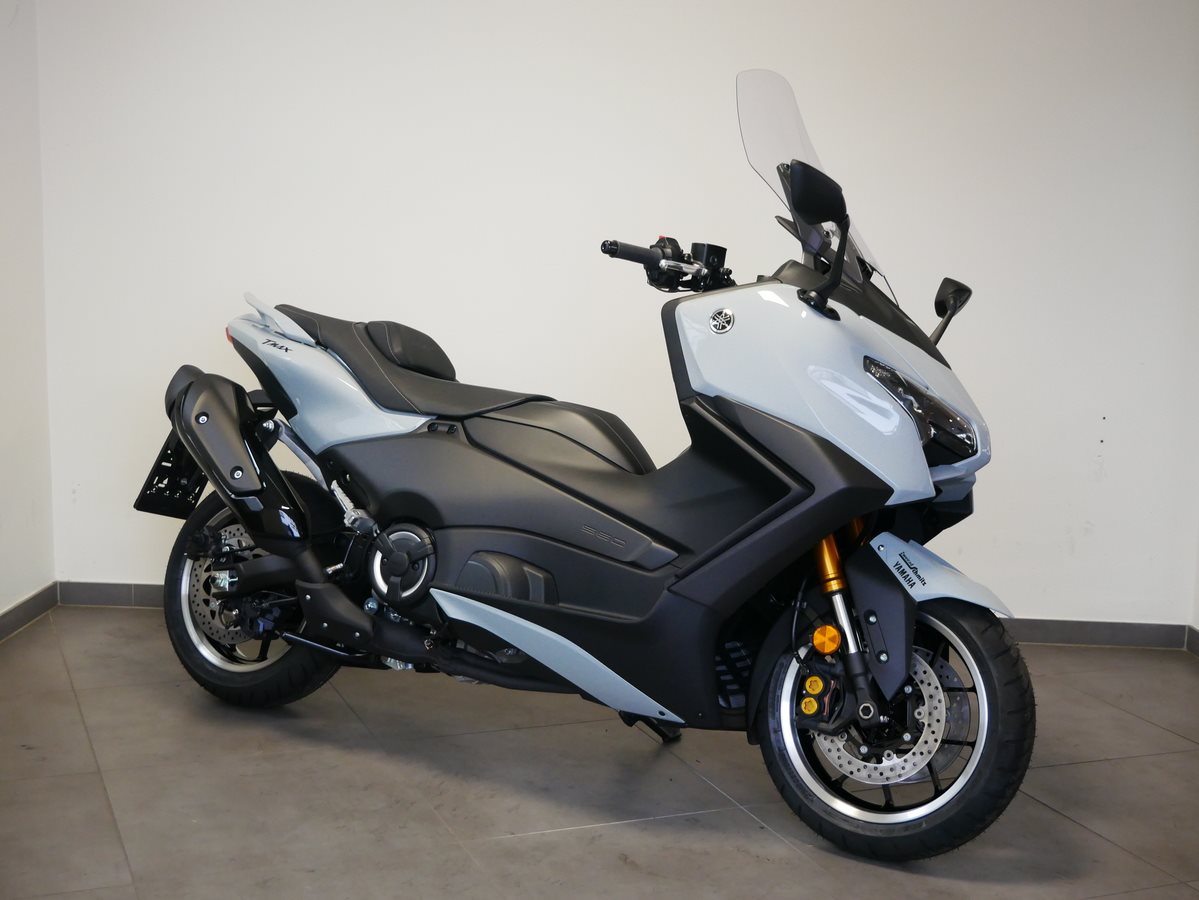 Yamaha TMAX Tech MAX