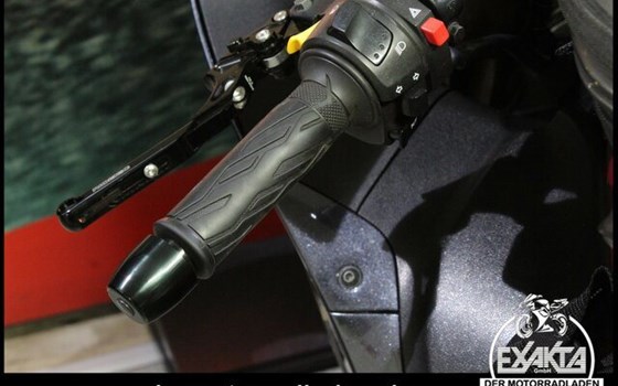 Gebrauchtmotorrad Suzuki GSX 1300 R - Bild 17