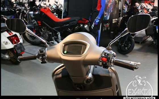 Neufahrzeug Vespa GTS 310 SuperTech - Bild 16