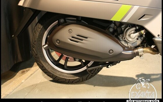 Neufahrzeug Vespa GTS 310 SuperTech - Bild 9