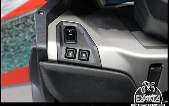 Neufahrzeug Piaggio MP3 530 HPE Exclusive - Bild 10