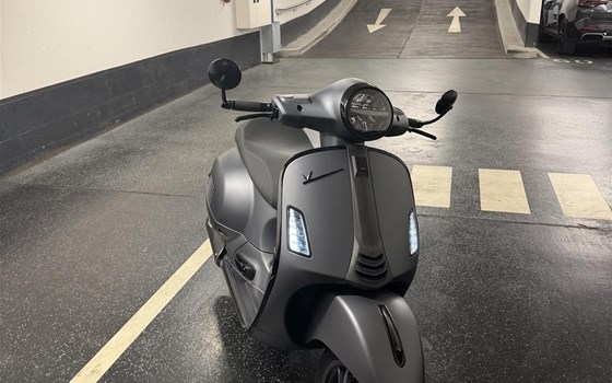 Gebrauchtmotorrad Vespa GTS 310 SuperSport - Bild 1