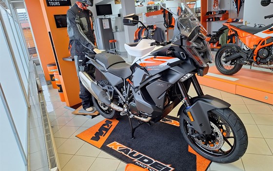 Neufahrzeug KTM 1390 Super Adventure S EVO - Bild 3