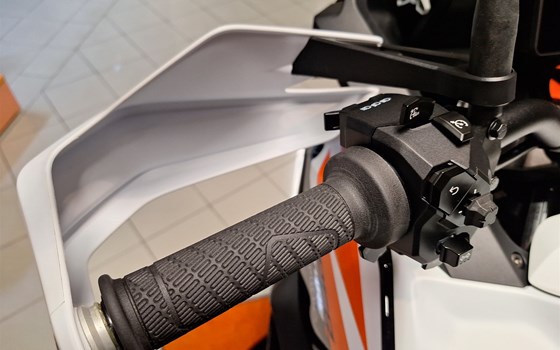 Neufahrzeug KTM 1390 Super Adventure S EVO - Bild 8