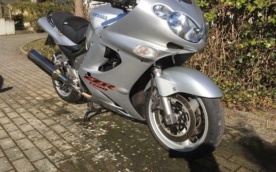 Gebrauchtmotorrad Kawasaki ZZR 1200 - Bild 1
