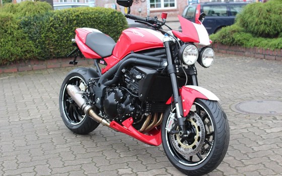 Gebrauchtmotorrad Triumph Speed Triple 1050 - Bild 2