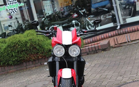 Gebrauchtmotorrad Triumph Speed Triple 1050 - Bild 7