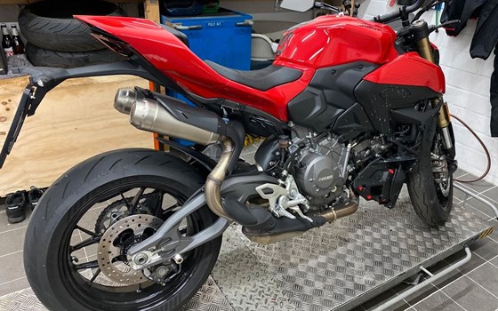 Gebrauchtmotorrad Ducati Streetfighter V2 - Bild 6