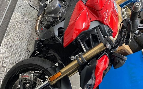 Gebrauchtmotorrad Ducati Streetfighter V2 - Bild 7