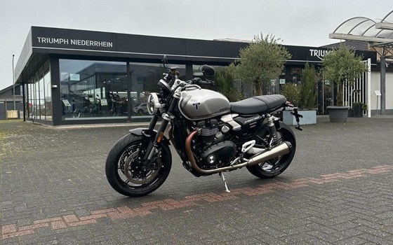 Gebrauchtmotorrad Triumph Speed Twin 1200 - Bild 1