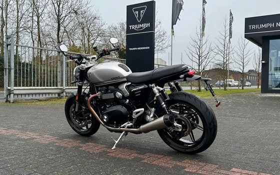 Gebrauchtmotorrad Triumph Speed Twin 1200 - Bild 3