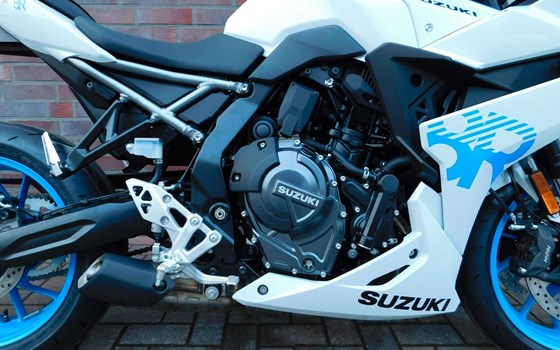 Neufahrzeug Suzuki GSX-8R - Bild 17
