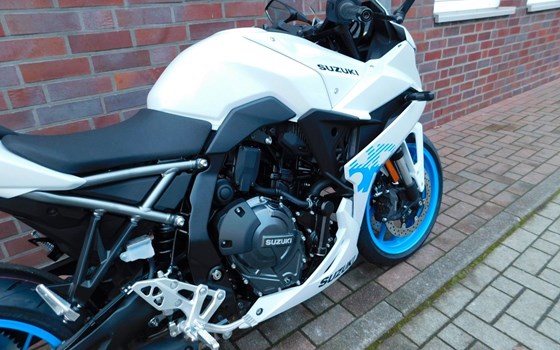 Neufahrzeug Suzuki GSX-8R - Bild 18
