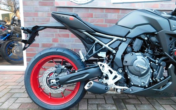 Neufahrzeug Suzuki GSX-8R - Bild 13