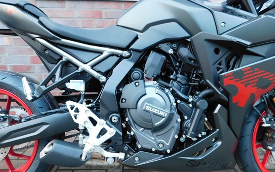 Neufahrzeug Suzuki GSX-8R - Bild 17