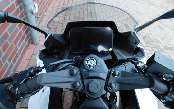 Neufahrzeug Suzuki GSX-8R - Bild 29