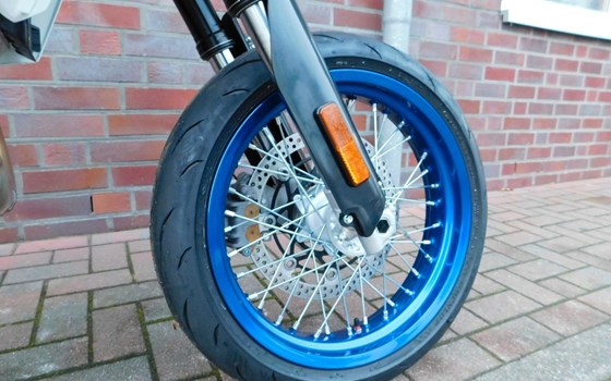 Neufahrzeug Suzuki DR-Z4SM - Bild 18