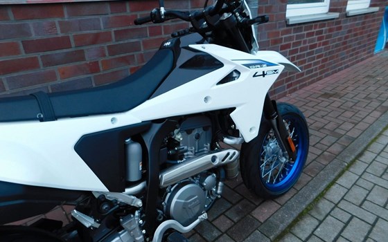 Neufahrzeug Suzuki DR-Z4SM - Bild 21