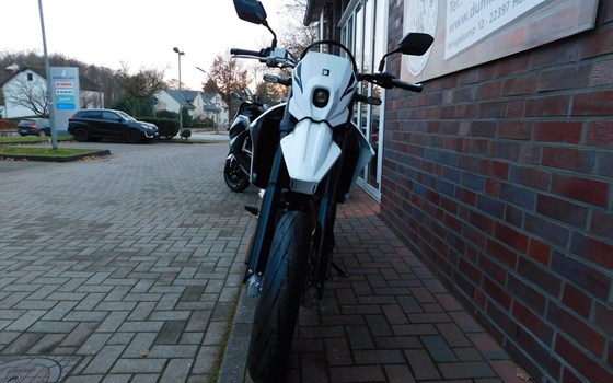 Neufahrzeug Suzuki DR-Z4SM - Bild 3