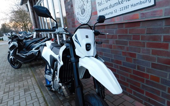 Neufahrzeug Suzuki DR-Z4SM - Bild 7