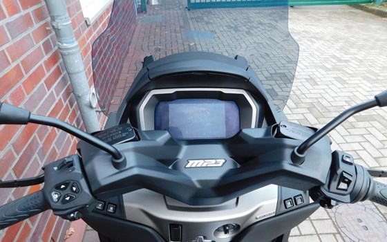 Neufahrzeug Piaggio MP3 530 HPE Exclusive - Bild 13