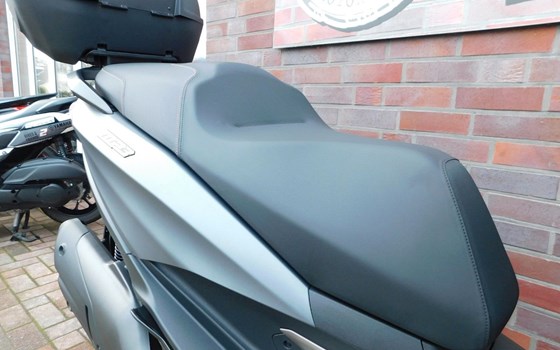 Neufahrzeug Piaggio MP3 530 HPE Exclusive - Bild 17