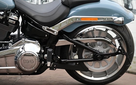 Gebrauchtmotorrad Harley-Davidson Softail Fat Boy 114 FLFBS - Bild 12