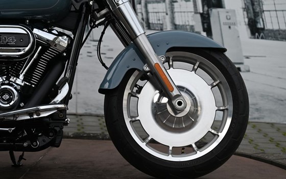 Gebrauchtmotorrad Harley-Davidson Softail Fat Boy 114 FLFBS - Bild 3