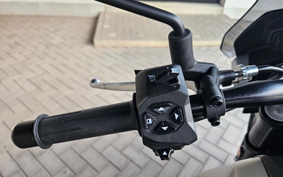 Gebrauchtmotorrad Moto Guzzi V85 Strada - Bild 16