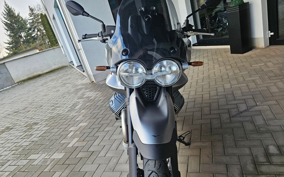 Gebrauchtmotorrad Moto Guzzi V85 Strada - Bild 18