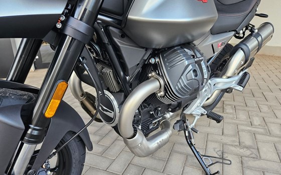 Gebrauchtmotorrad Moto Guzzi V85 Strada - Bild 6