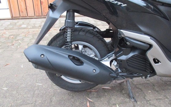 Gebrauchtmotorrad Yamaha Tricity 125 - Bild 12