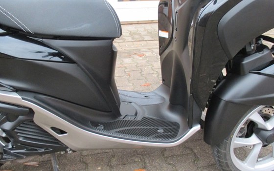 Gebrauchtmotorrad Yamaha Tricity 125 - Bild 13