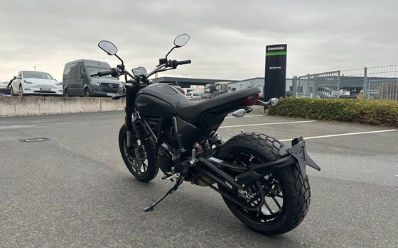 Neufahrzeug Ducati Scrambler Icon Dark - Bild 5