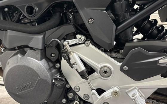 Gebrauchtmotorrad BMW F 900 R - Bild 9