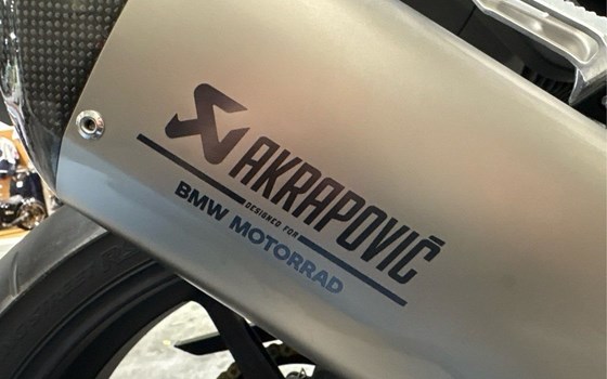 Gebrauchtmotorrad BMW S 1000 R - Bild 8