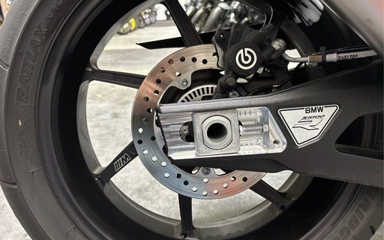 Gebrauchtmotorrad BMW S 1000 R - Bild 9