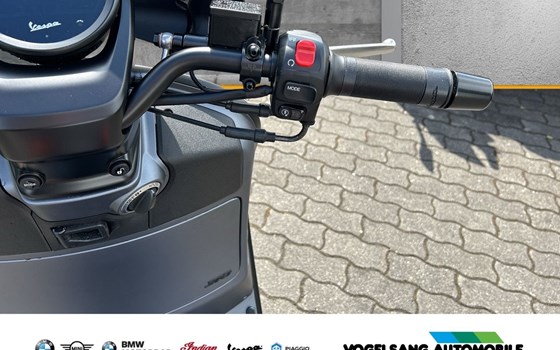 Neufahrzeug Vespa GTV 310 - Bild 7