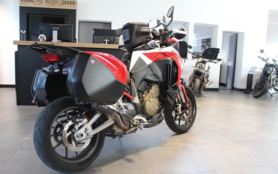 Gebrauchtmotorrad Ducati Multistrada V4 S Sport - Bild 9