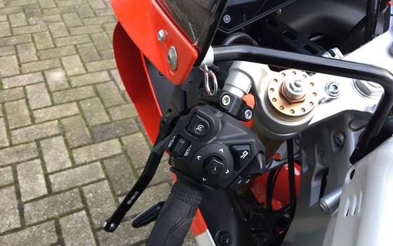 Gebrauchtmotorrad Yamaha XSR900 GP - Bild 19