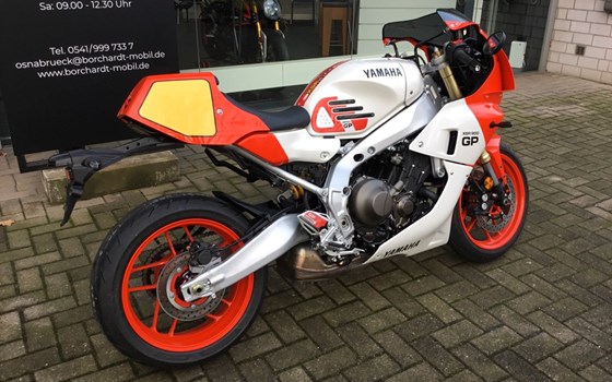 Gebrauchtmotorrad Yamaha XSR900 GP - Bild 3