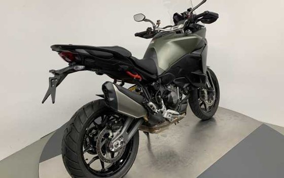 Gebrauchtmotorrad Ducati Multistrada V2 S - Bild 3
