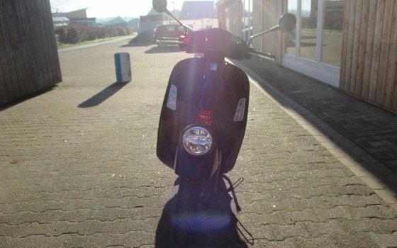 Neufahrzeug Vespa GTV 300 - Bild 7
