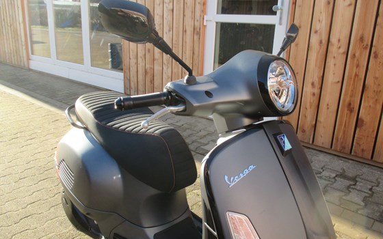 Neufahrzeug Vespa GTS 300 hpe Super Sport - Bild 15