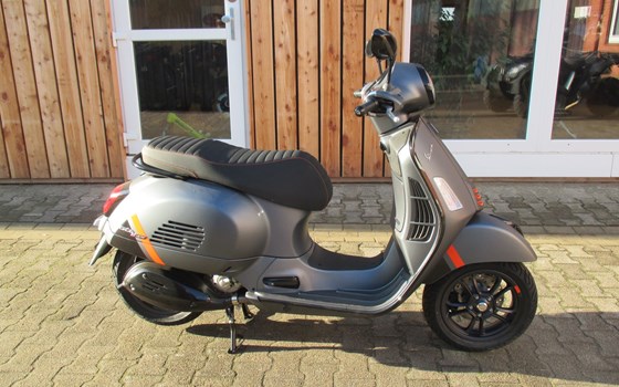 Neufahrzeug Vespa GTS 300 hpe Super Sport - Bild 2