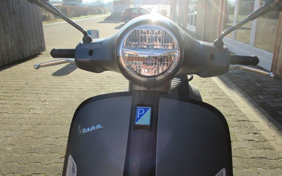 Neufahrzeug Vespa GTS 300 hpe Super Sport - Bild 8