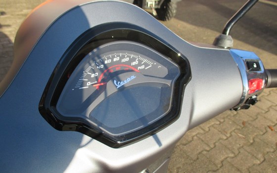 Neufahrzeug Vespa GTS 300 hpe Super Sport - Bild 9
