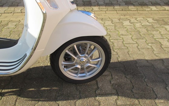 Neufahrzeug Vespa Primavera 125 - Bild 13